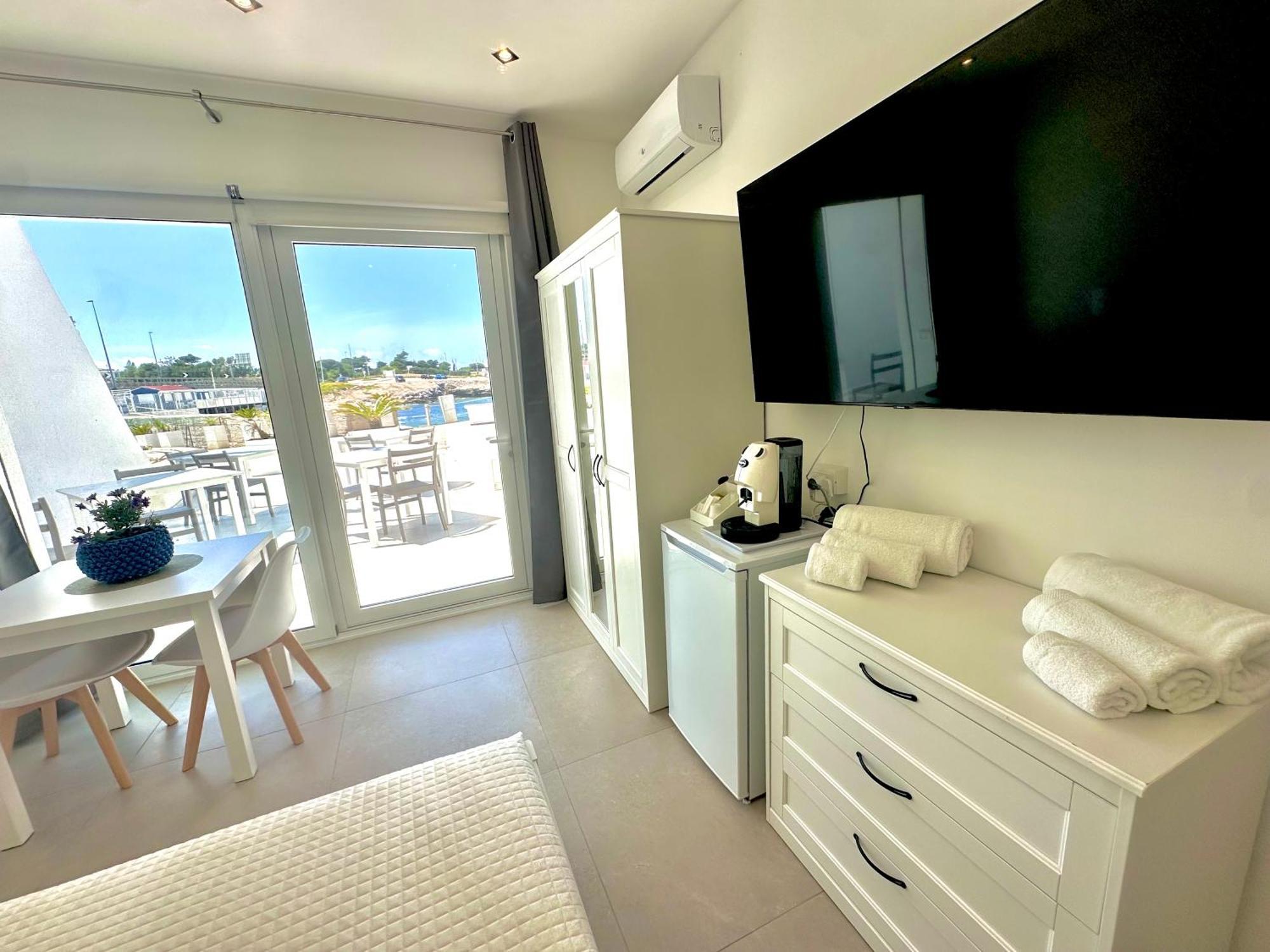 Torre Pozzillo Beach Чинизи Экстерьер фото